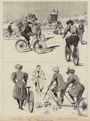 La última moda en París, ciclistas femeninas vistas en Longchamps